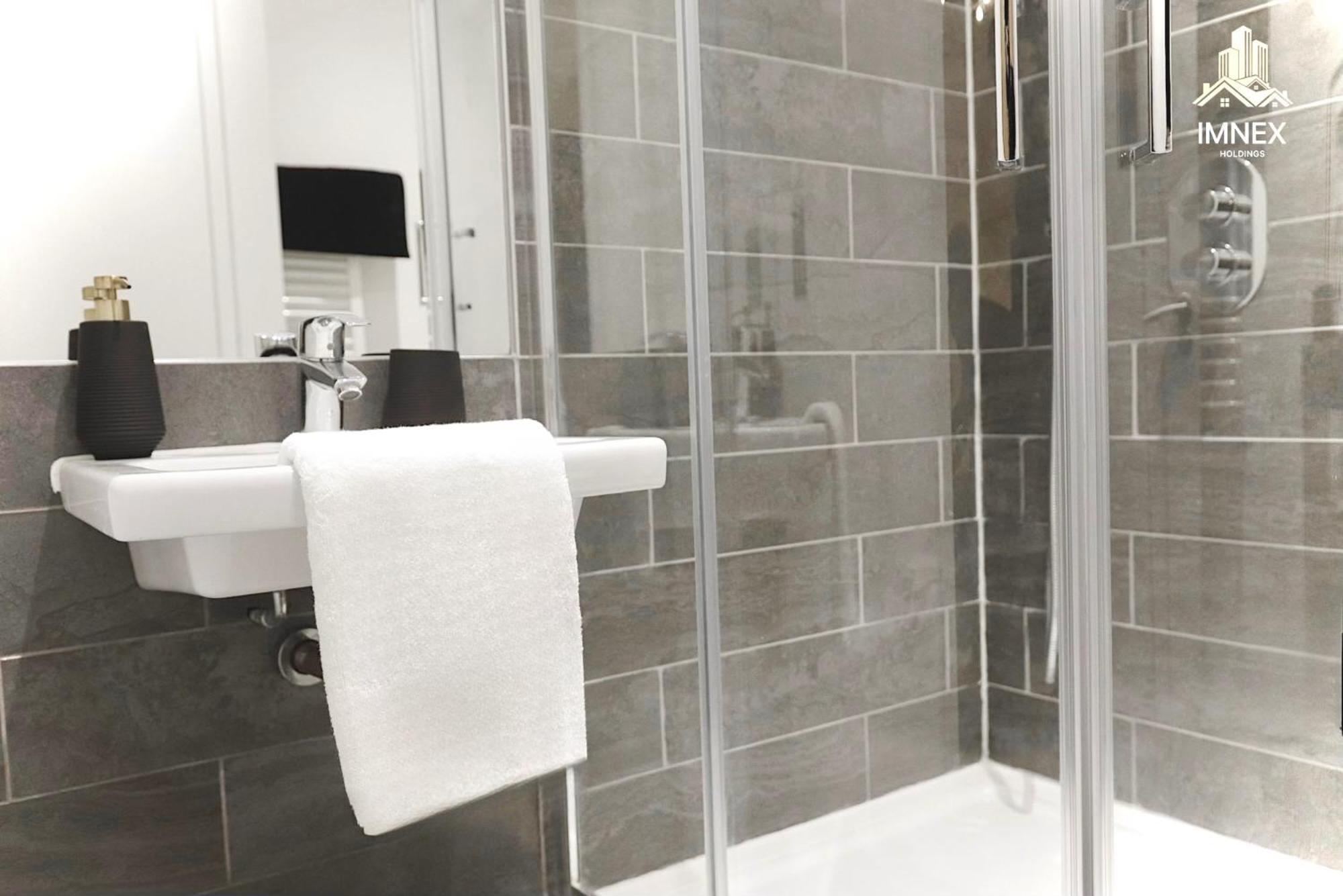 2Br Luxury Flat Belfast City Centre , Free Snacks & Free Netflix Екстер'єр фото